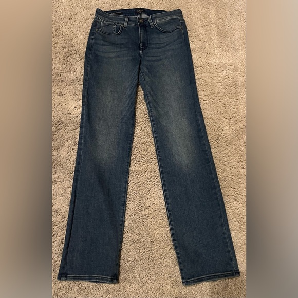 NYDJ Marilyn Straight Jeans. Size 6. Dark Wash NWOT - Picture 4 of 5